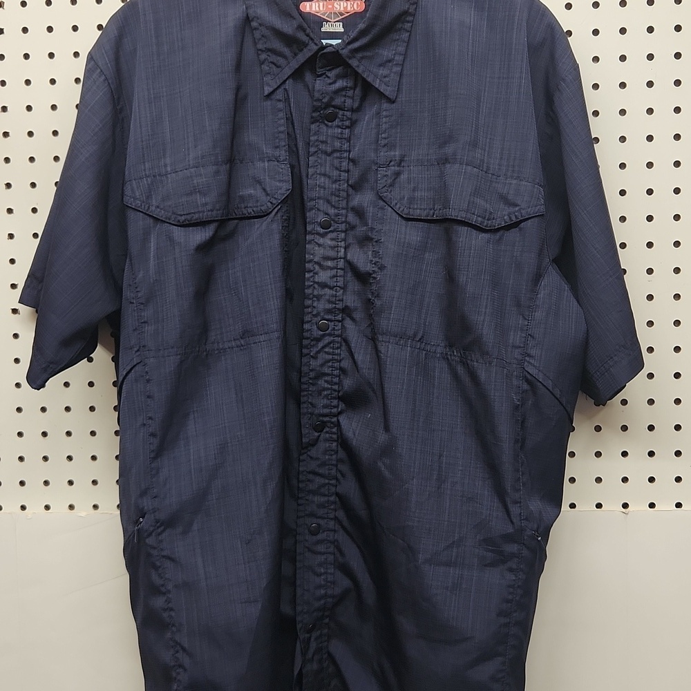 Tru spec lightweight shirt mems size large EUC